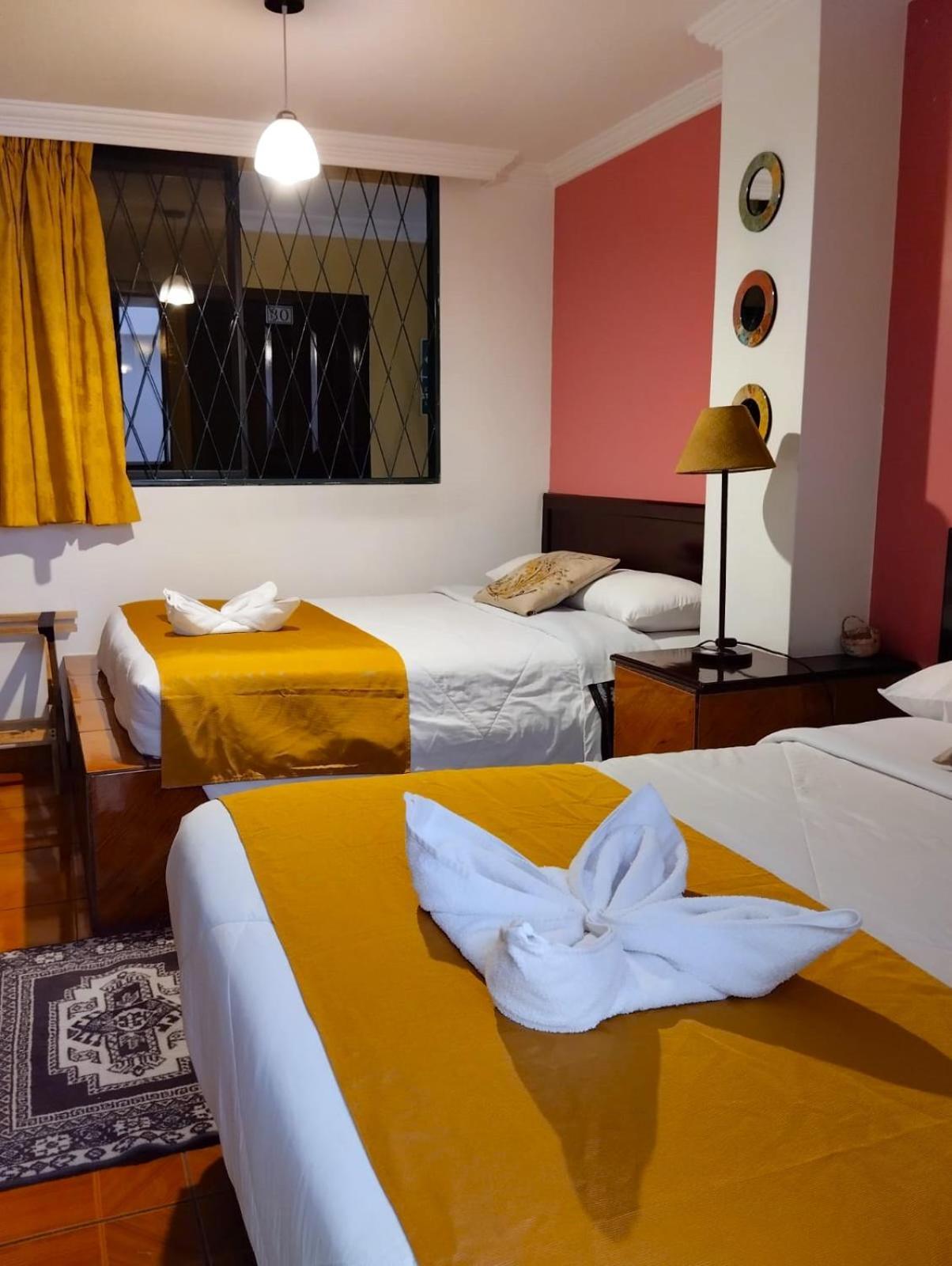 La Rosario Hotel กีโต ภายนอก รูปภาพ